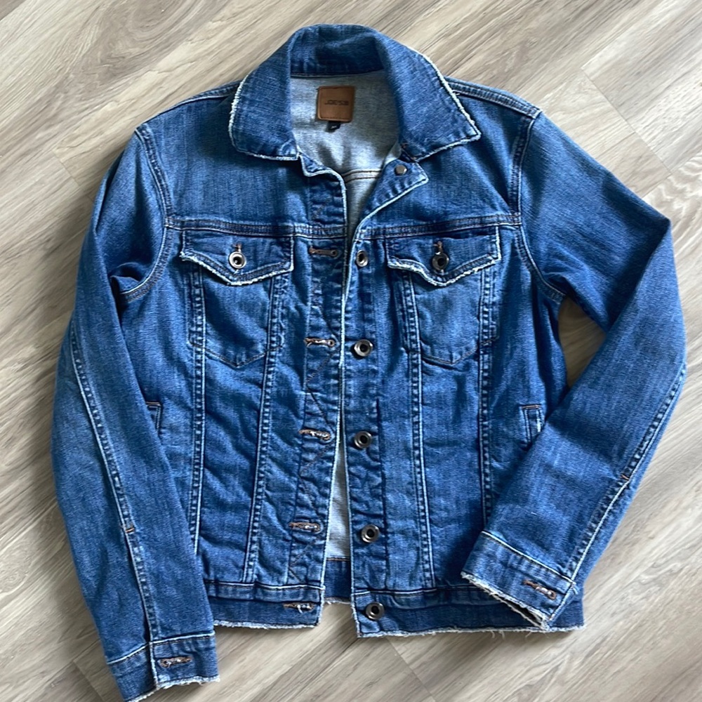 Joe’s jean jacket XS
